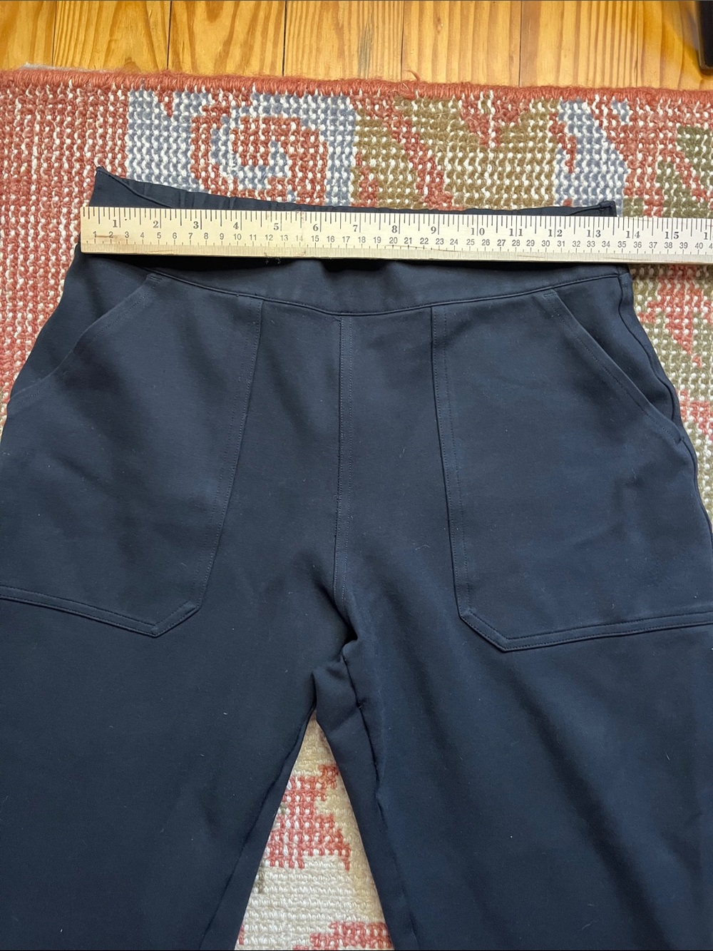 SPANX The Perfect Pant Jogger Black Pull-On Pants Front Patch Pockets M - Picture 2 of 10